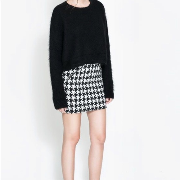 Zara Houndstooth Mini Skirt - Picture 1 of 6